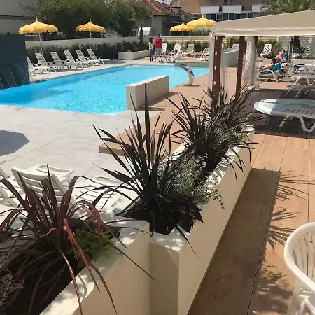 Hotel Montmartre-2